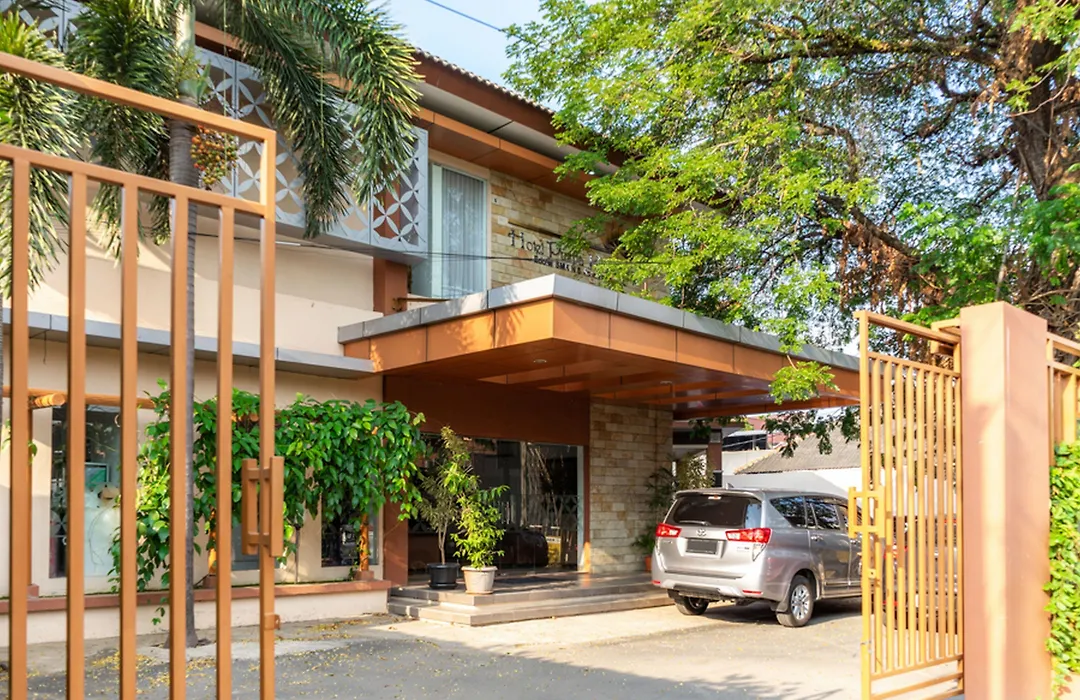 RedDoorz Plus Syariah near Java Supermall Semarang 2-1