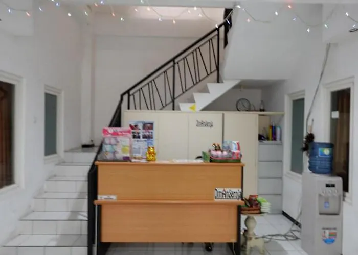 Reddoorz Near Plaza Simpang Lima Hotel Semarang